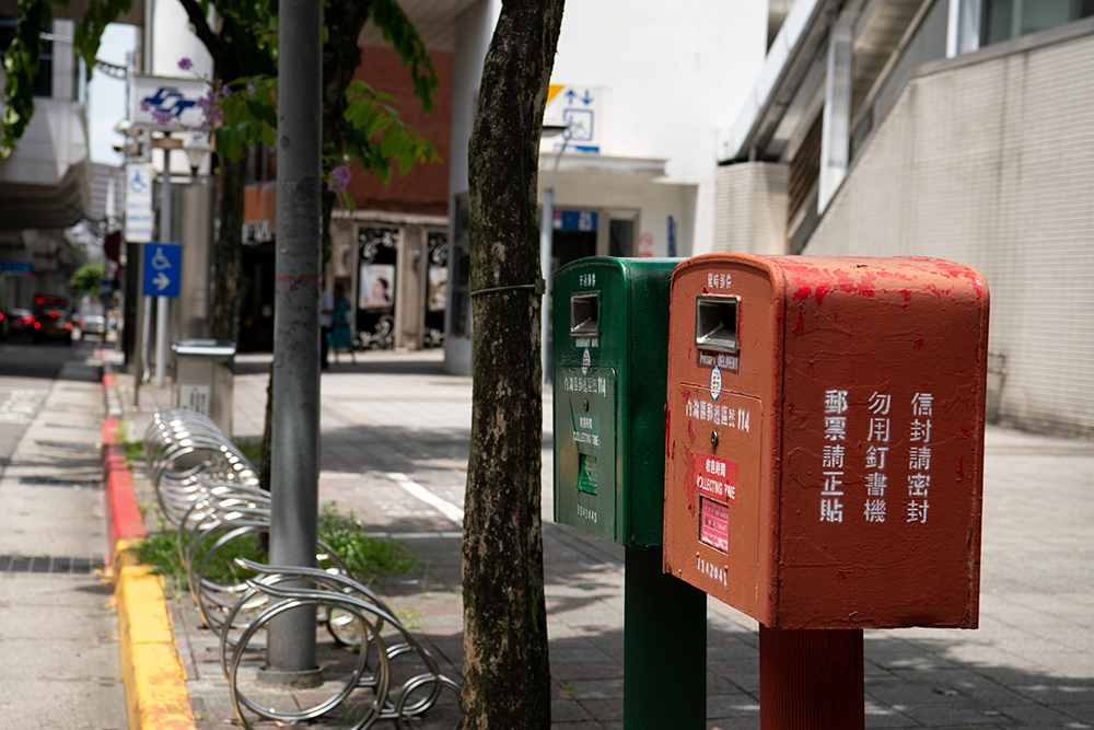 外向き郵便ポスト
