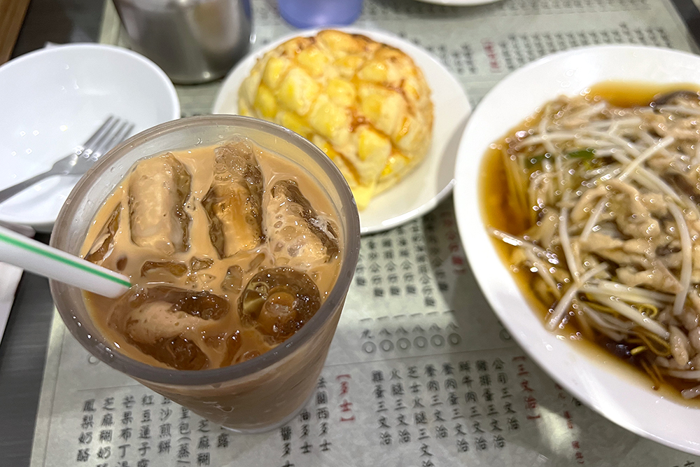 香港鑫華茶餐廳　招牌奶茶
