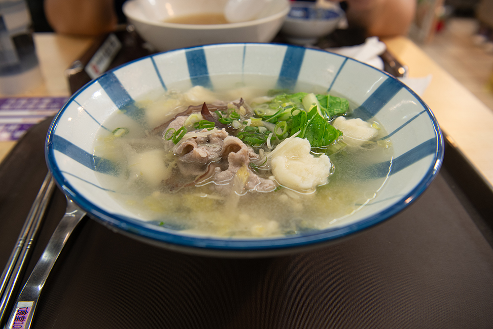 駅ナカフードコート　西湖市場美食街は超庶民派