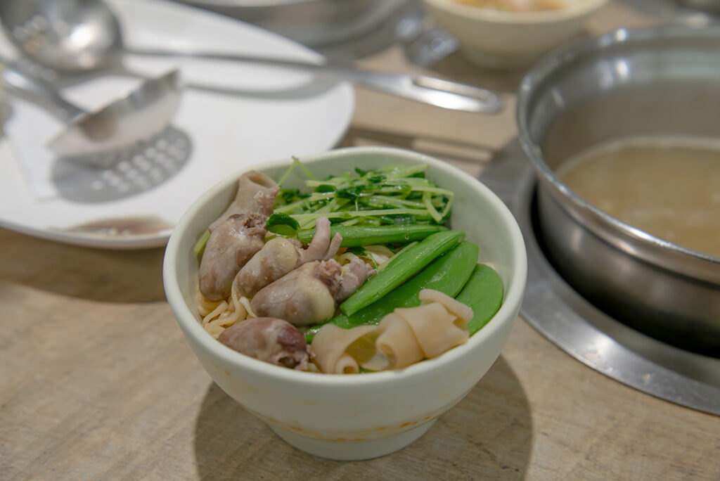 食べ放題鍋屋で作った麺